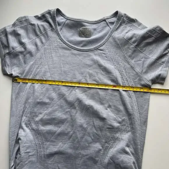 Athleta Speedlight Ruched Side Short Sleeve Top Grey Size M - Picture 4 of 6